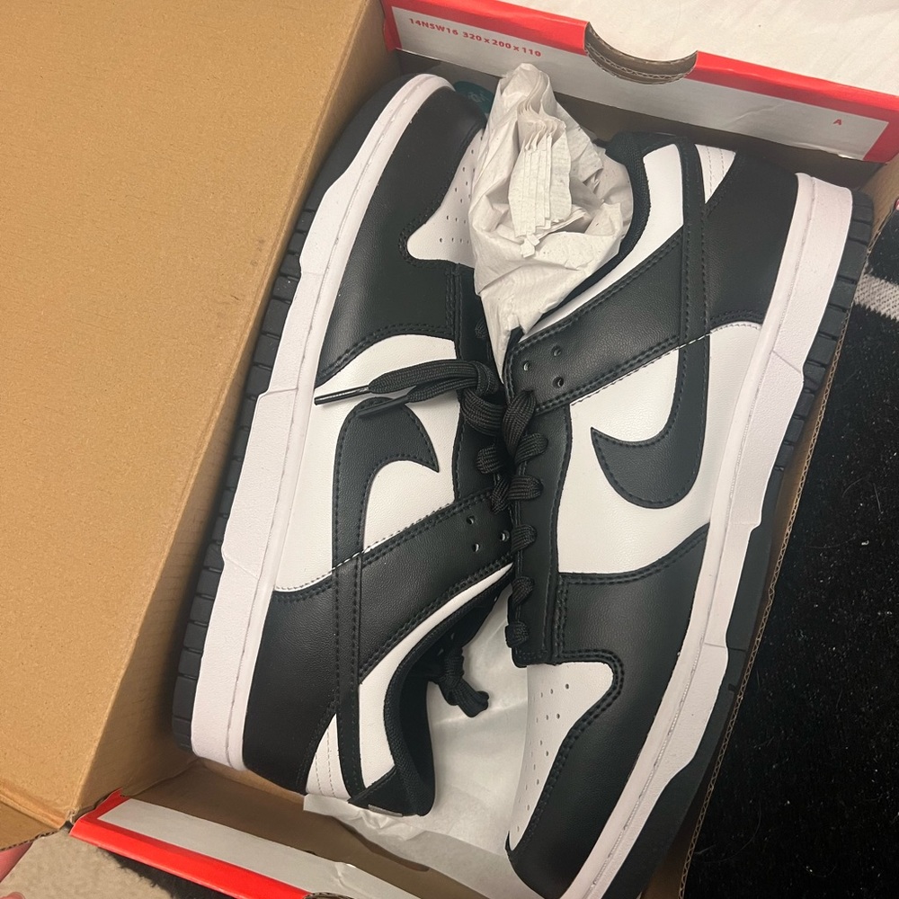 Nike pandas MENS 10